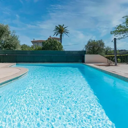 Tatil Evi Two Bedroom Cap D' *