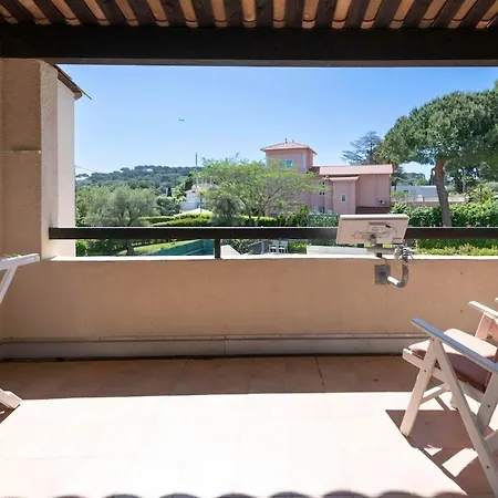 بيت للعطل Two Bedroom Cap D'